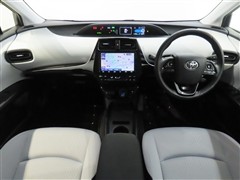 プリウス 1.8Sセーフティプラス2