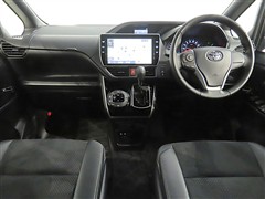 ヴォクシー ZSキラメキ3 7ニンノリ