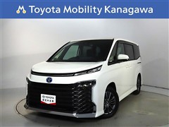 トヨタ　ヴォクシーHV 1.8S-G 8ニン