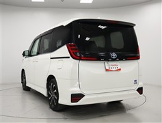 ノアHV 1.8S-Z 7ニンノリ