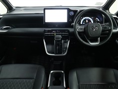 ノアHV 1.8S-Z 7ニンノリ