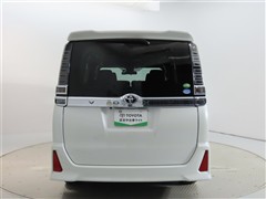 ヴォクシー ZSキラメキ 7ニンノリ