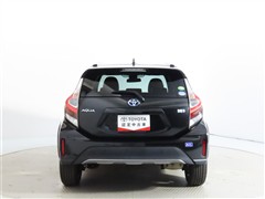 アクア 1.5クロスオーバー グラム