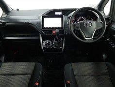 ヴォクシー 2.0ZSキラメキ2