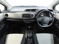 ヴィッツ 1.3F スマートストップ