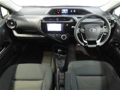 アクア 1.5S スタイルブラック