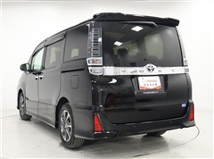 ヴォクシー 2.0ZSキラメキ3