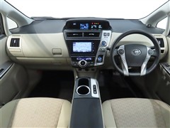 プリウスアルファ 1.8S 7ニンノリ