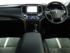 クラウンHVアスリートS Jフロンティア