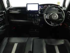 N-BOX カスタムL ターボ