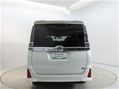 ヴォクシー ZSキラメキ3 7ニンノリ