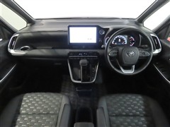 ヴォクシー 2.0S-Z 7ニンノリ