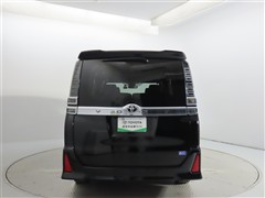 ヴォクシー ZSキラメキ3 7ニンノリ