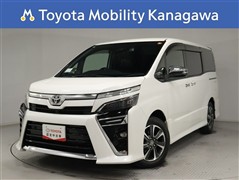 トヨタ ヴォクシー 2.0ZSキラメキ3
