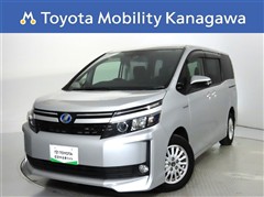 トヨタ ヴォクシーHV 1.8V 7ニンノリ
