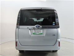 ヴォクシーHV 1.8V 7ニンノリ