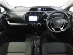 アクア 1.5S スタイルブラック