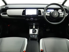 フィット 1.5e:HEV クロスター