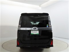 ヴォクシー 2.0ZS 7ニンノリ