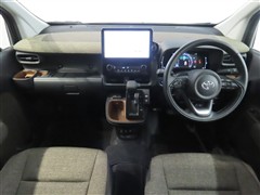 シエンタ 1.5Z 7ニンノリ