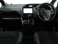 ヴォクシー 2.0ZSキラメキ3