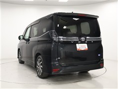 ヴォクシー 2.0S-Z 7ニンノリ