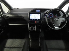 ヴォクシー ZSキラメキ2 7ニンノリ