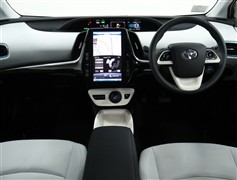 プリウスPHV Aレザーパッケーシ