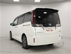 エスクァイアHV GiプレミアムBT