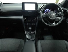 ヤリスクロスHV 1.5Z