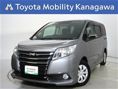 トヨタ ノア X ディライトプラス 7ニン