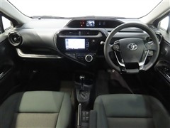 アクア 1.5S スタイルブラック