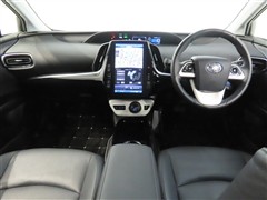 プリウスPHV A レザーPKG