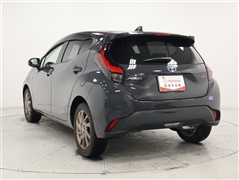 アクア 1.5Zラフィネ