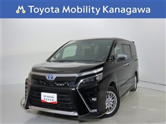 トヨタ ヴォクシーHV ZSキラメキ3 7ニン