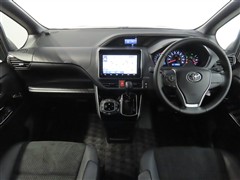 ヴォクシー ZSキラメキ3 7ニンノリ