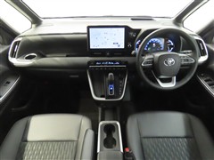 ノアHV 1.8S-Z 7ニンノリ