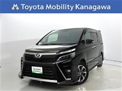 トヨタ　ヴォクシー ZSキラメキ2 7ニンノリ