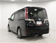 エスクァイアHV GiプレミアムBT