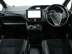 エスクァイアHV GiプレミアムBT