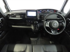 N-BOX カスタムL・ターボ