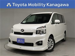 トヨタ ヴォクシー 2.0ZS