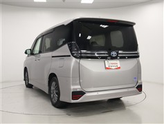 ヴォクシー HV S-G 8ニンノリ