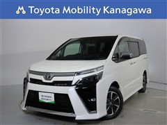 トヨタ ヴォクシー ZSキラメキ3 7ニンノリ