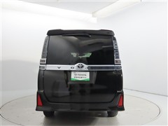 ヴォクシー 2.0ZS 4WD 7ニン