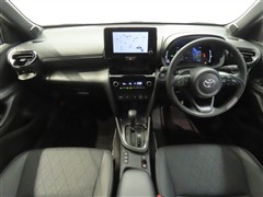 ヤリスクロスHV 1.5Z