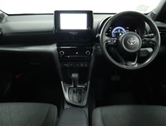 ヤリスクロス HV 1.5Zウルバーノ