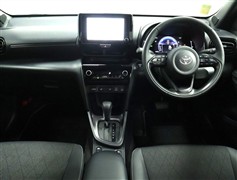 ヤリスクロスHV 1.5Z