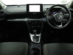 ヤリスクロスHV 1.5G