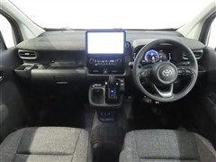 シエンタHV 1.5Z 7ニンノリ